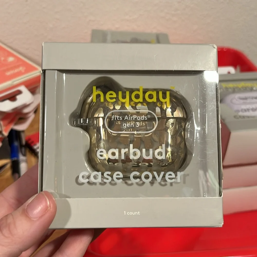 NIB! Heyday Apple AirPods 3rd Gen Case - Picture 5 of 6